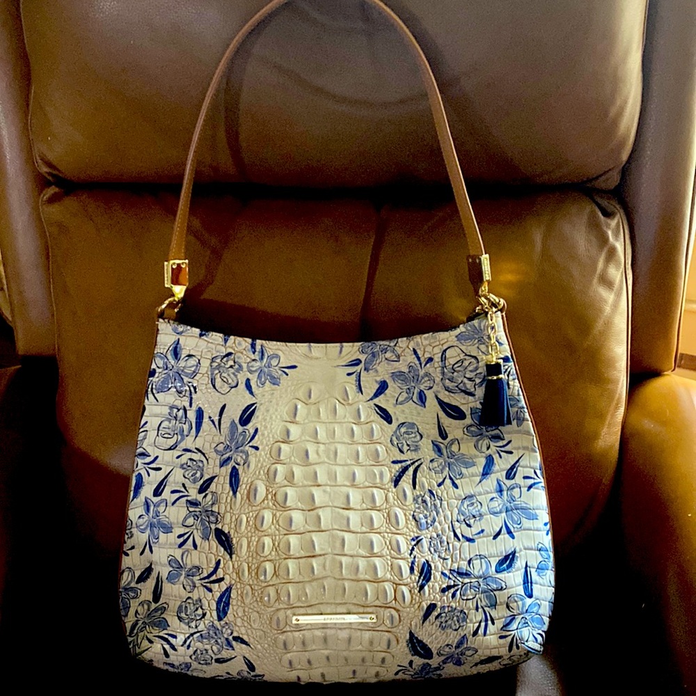 NWOT Brahmin perfect print for spring